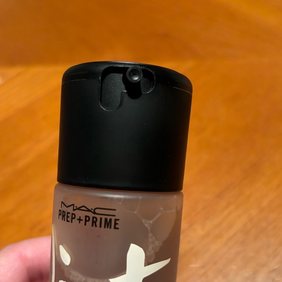 MAC Prep + Prime Fix + Coconut Setting Spray - Picture 6 of 16